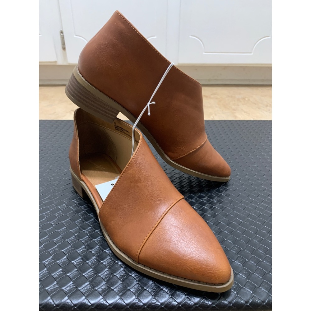 NWT Faux Leather Cognac Brown Cut Out Booties